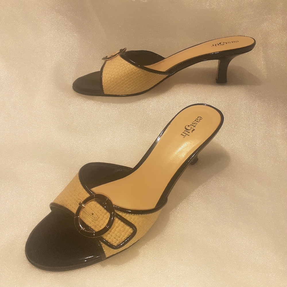 Women's East5th Brown and Tan  Slip On Open Toe  Buckle Design Size 8M